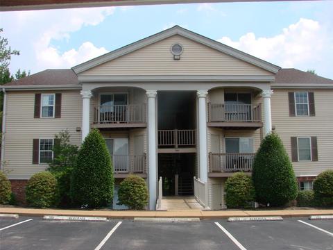 749 Ridgeside Dr #J, Ballwin, MO 63021 photo 1