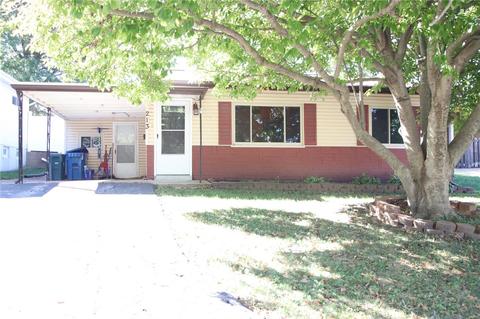 213 Solley Dr, Ballwin, MO 63021 photo 1