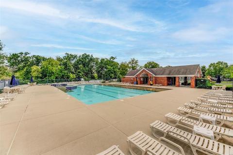 504 Springhurst Pkwy, O'fallon, MO 63368 photo 20