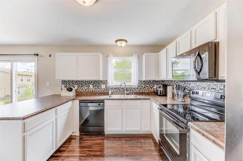 504 Springhurst Pkwy, O'fallon, MO 63368 photo 6