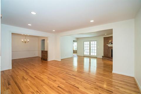 310 Wildforest Dr, Ballwin, MO 63011 photo 3