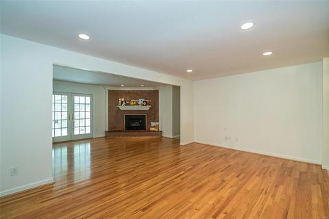 310 Wildforest Dr, Ballwin, MO 63011 photo 5