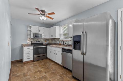 802 Primrose Ct, O'fallon, MO 63366 photo 10