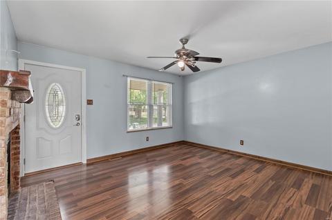 802 Primrose Ct, O'fallon, MO 63366 photo 4