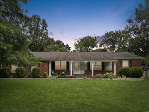 224 Crowsnest Dr, Ballwin, MO 63021 photo 1