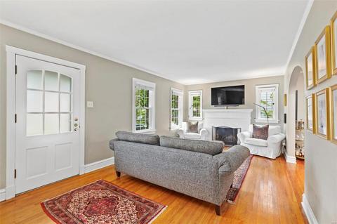 22 E Cedar Ave, Webster Groves, MO 63119 photo 4