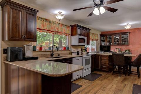 642 Nanceen Ct, Ballwin, MO 63021 photo 4