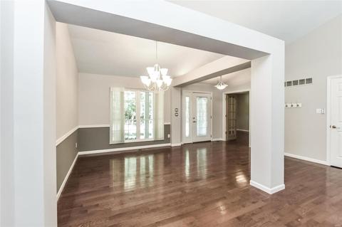 983 Kiefer Trails Dr, Ballwin, MO 63021 photo 7