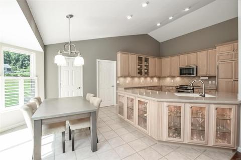983 Kiefer Trails Dr, Ballwin, MO 63021 photo 9