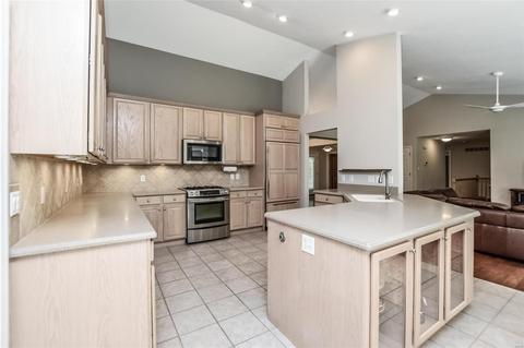 983 Kiefer Trails Dr, Ballwin, MO 63021 photo 10