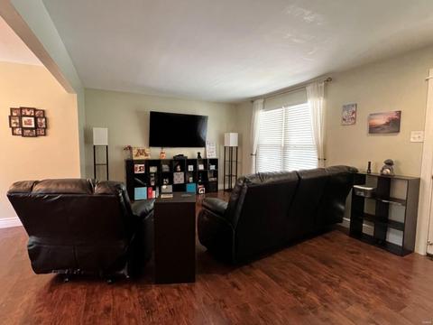 1220 Dorne Dr, Manchester, MO 63021 photo 2