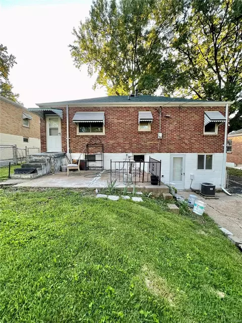 423 Warfield Ave, Ferguson, MO 63135 photo 19