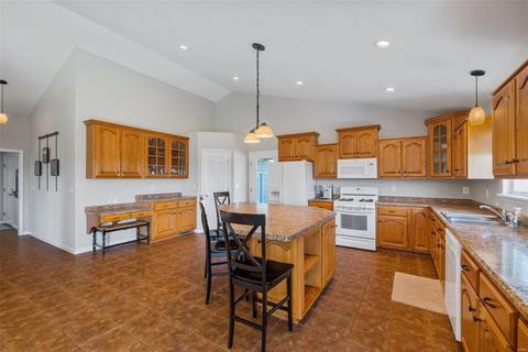 301 N Quail Point Dr, O'fallon, MO 63366 photo 4