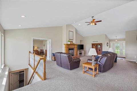 301 N Quail Point Dr, O'fallon, MO 63366 photo 10