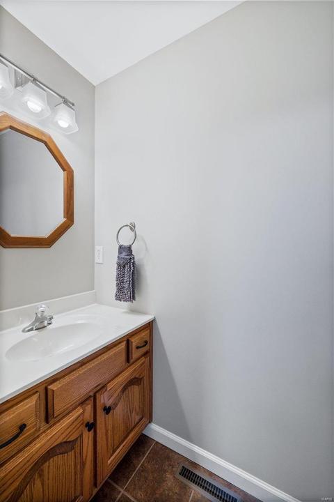 301 N Quail Point Dr, O'fallon, MO 63366 photo 20