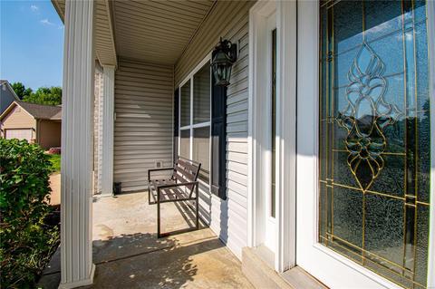 122 Chantry Dr, O'fallon, MO 63366 photo 4