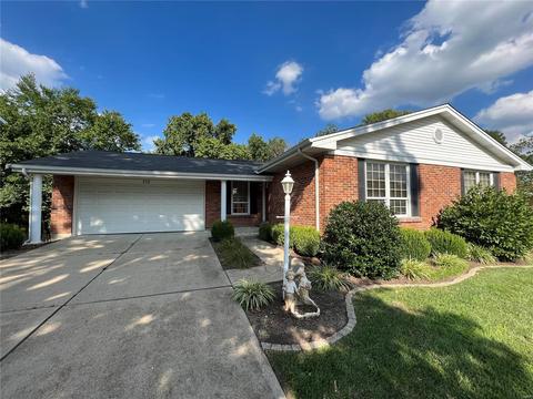 715 Foxwick Dr, Ballwin, MO 63011 photo 2