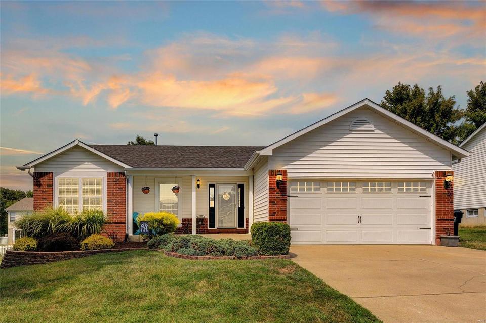 304 Grand Oaks Ct, Wentzville, MO 63385 28 Photos MLS 22055695