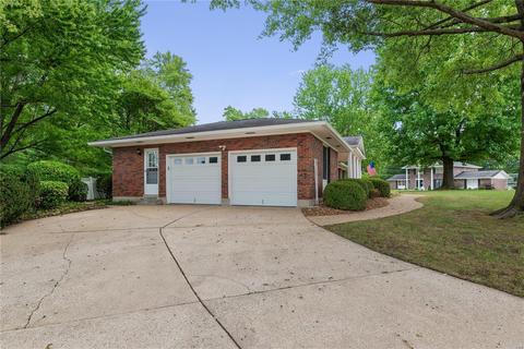 402 Imperial Ct, O'fallon, MO 63366 photo 3