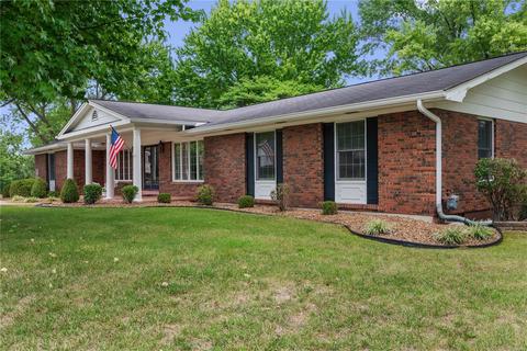 402 Imperial Ct, O'fallon, MO 63366 photo 2