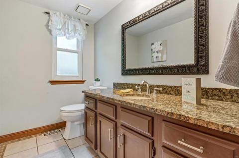 1408 Kentbrooke Dr, Ballwin, MO 63021 photo 9