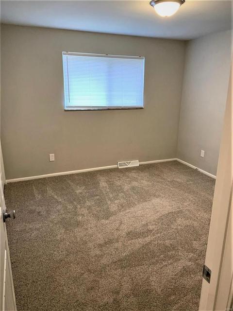 4130 Jane Ave, Saint Ann, MO 63074 photo 8