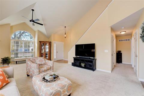 1052 Johanna Dr, Ballwin, MO 63021 photo 3
