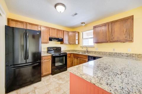 275 Carmel Woods Dr, Ellisville, MO 63021 photo 8