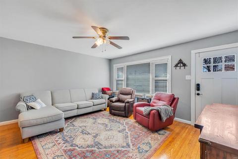 238 Nancy Pl, Ballwin, MO 63011 photo 3