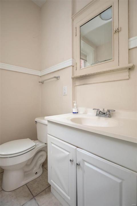 562 Eiler St, Saint Louis, MO 63111 photo 5
