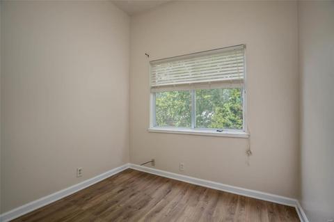 562 Eiler St, Saint Louis, MO 63111 photo 9