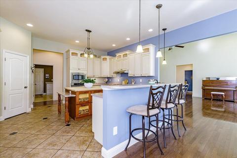 209 Williams Estates Dr, O'fallon, MO 63366 photo 9