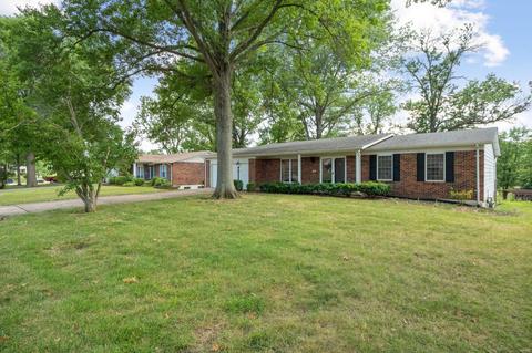 309 Sunrise Blvd, Ballwin, MO 63021 photo 2