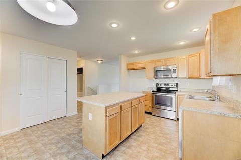 1400 Tisbury Cir, O'fallon, MO 63366 photo 5