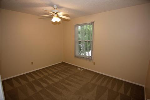 102 Caravel Ct, Ballwin, MO 63021 photo 15