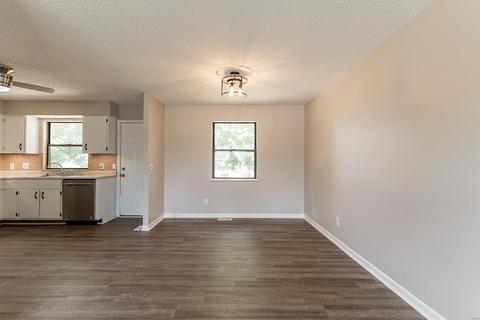 701 Blackberry Ln, O'fallon, MO 63366 photo 8