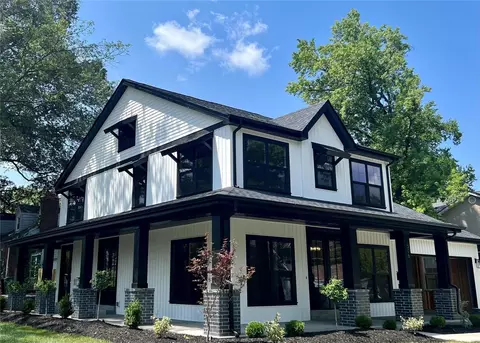 506 Woodard Dr, Kirkwood, MO 63122