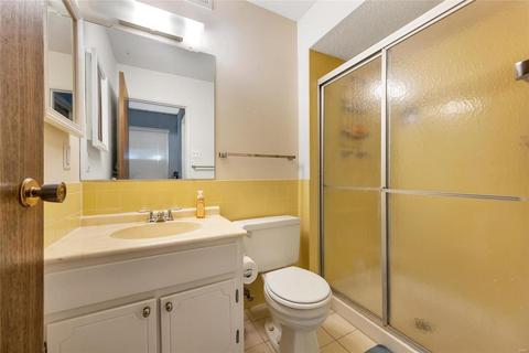 2342 Hidden Meadow Ln, Ballwin, MO 63021 photo 17