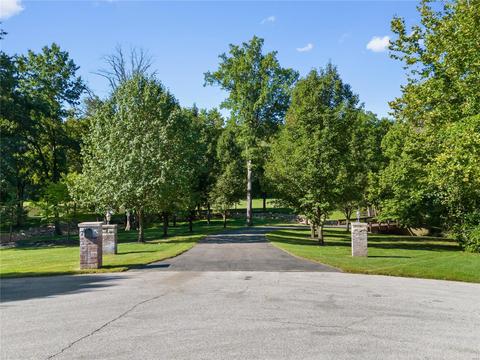 1402 Powder Dr, O'fallon, MO 63366 photo 4