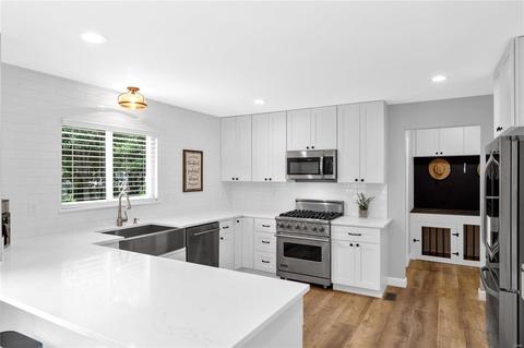 541 Autumn Bluff Dr, Ellisville, MO 63021 photo 4