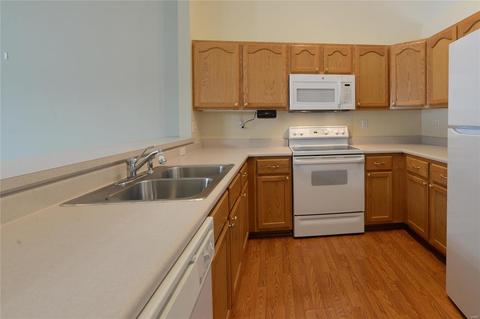 16 Warshire Ct, O'fallon, MO 63366 photo 9