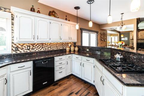 718 Carman Meadows Dr, Manchester, MO 63021 photo 10