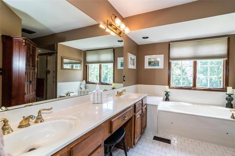 718 Carman Meadows Dr, Manchester, MO 63021 photo 31