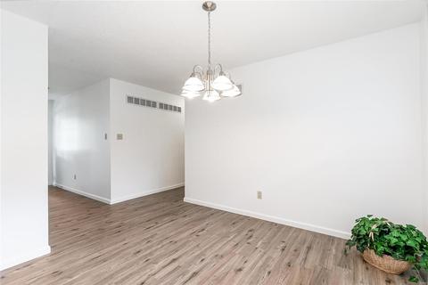 704 Cerny Ave, Eureka, MO 63025 photo 4