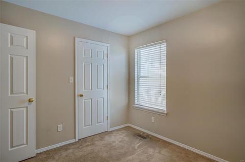 299 Arbor Trails Dr, Ballwin, MO 63021 photo 15