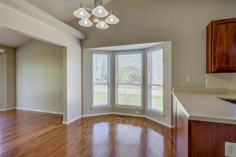 299 Arbor Trails Dr, Ballwin, MO 63021 photo 7