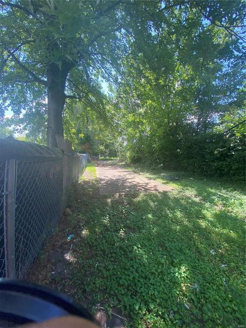 4228 E Page Blvd, Saint Louis, MO 63113 photo 3