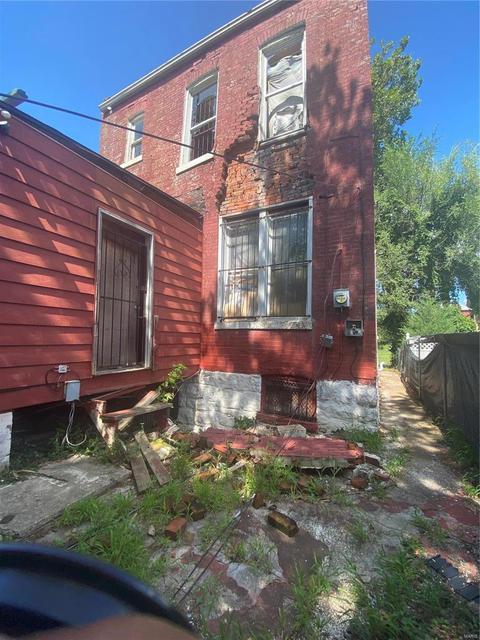 4228 E Page Blvd, Saint Louis, MO 63113 photo 2