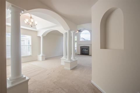 210 Park Ridge Dr, O'fallon, MO 63366 photo 4