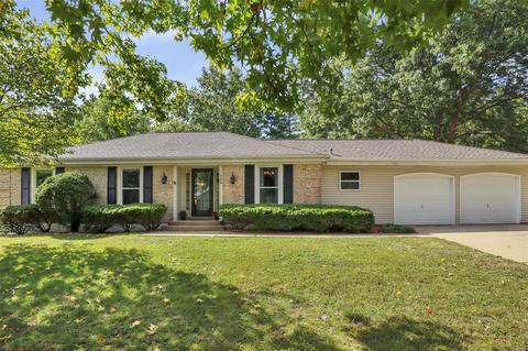704 Shallowford Dr, Ballwin, MO 63021 photo 2